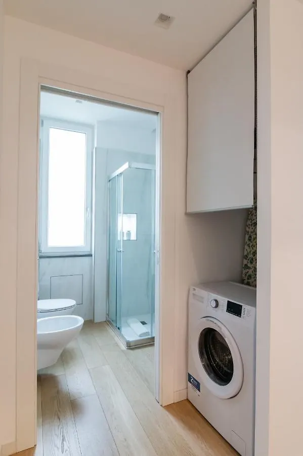 Ross Quadrell - Milano Apartment  Milan
